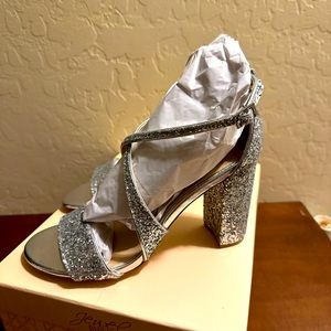Jewel Badgley Mischka Silver Size 8